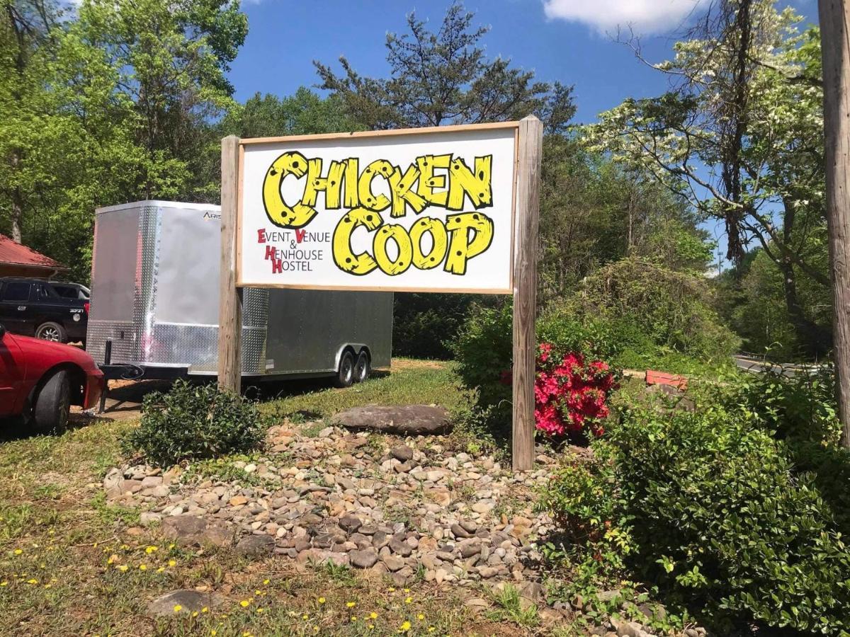 Chicken Coop Hostel Cosby Exterior photo